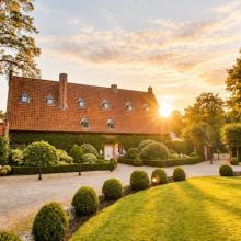 Kasteelhoeve en tuin van Alta Ripa II