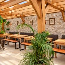 Veranda en zithoek van De Letterhoeve