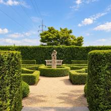 Tuin tussen de fruitboomgaarden bij Salons Norfolk