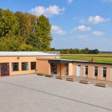 Buitenaanzicht van Parochiaal Centrum Delle