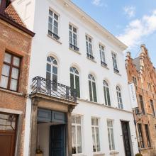 Gevel van Salons Van Dijck in Mechelen