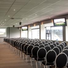 Business Seats in theateropstelling
