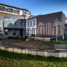 Evenementenplein en achterzijde van CC Meulestede
