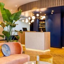 Receptie en lobby van voco Gent